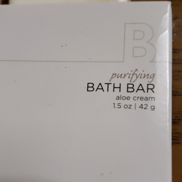 Purifying bath bar moisture - Picture 2 of 3